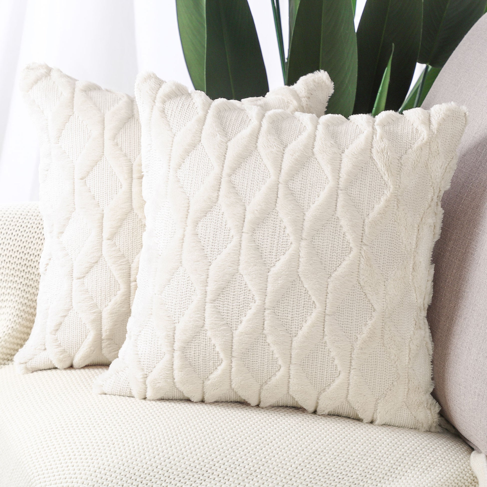 White knit throw store pillow